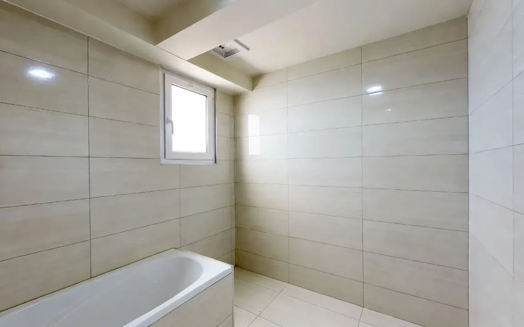 Carrelage Salle de Bain : Tendances, Prix & Guide de Pose